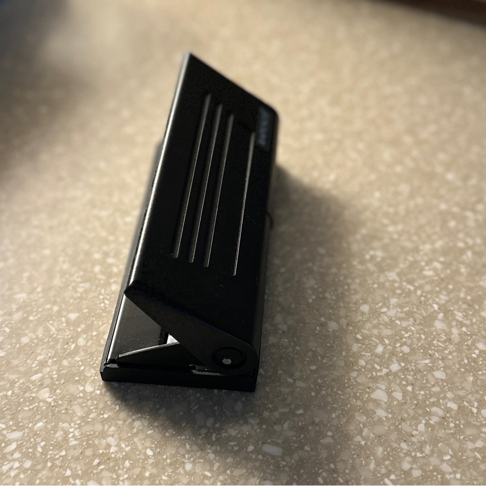 Black Metal Hole Punch